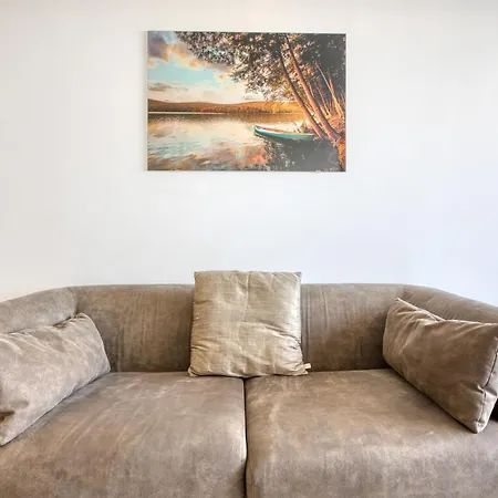 New Modern Penthouse In By Sf Homes Lejlighed